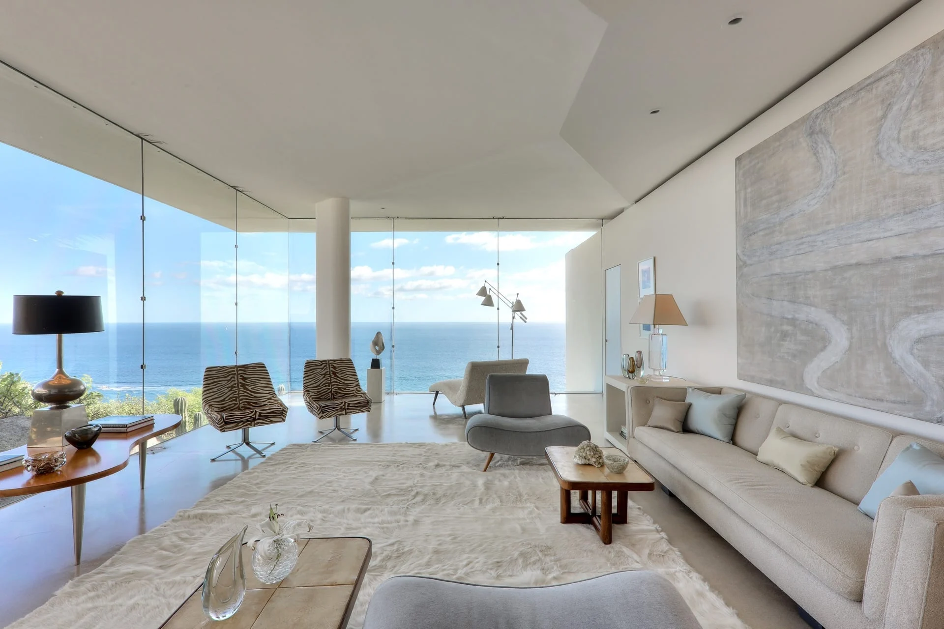 Brad Pitt’s home- Luxury Interiors in Hollywood - Nolita Harbour