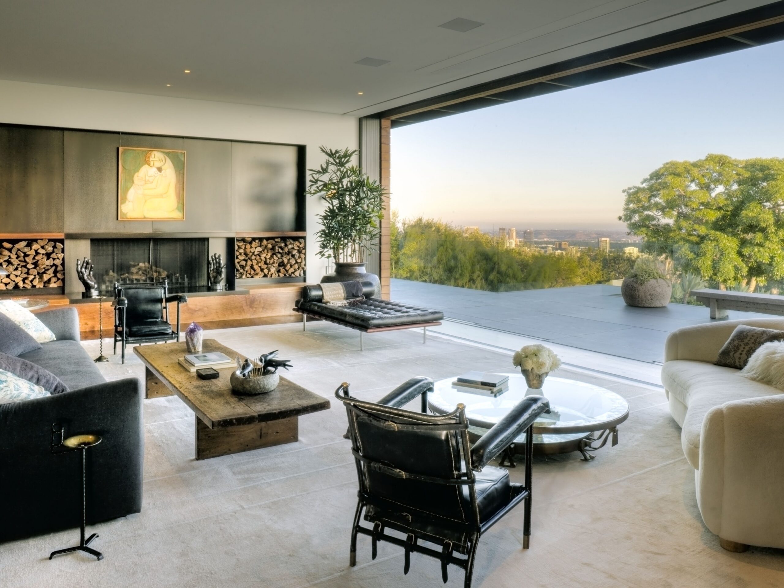 Jennifer Aniston - Living Room in Mansion Bel Air - Nolita Harbour