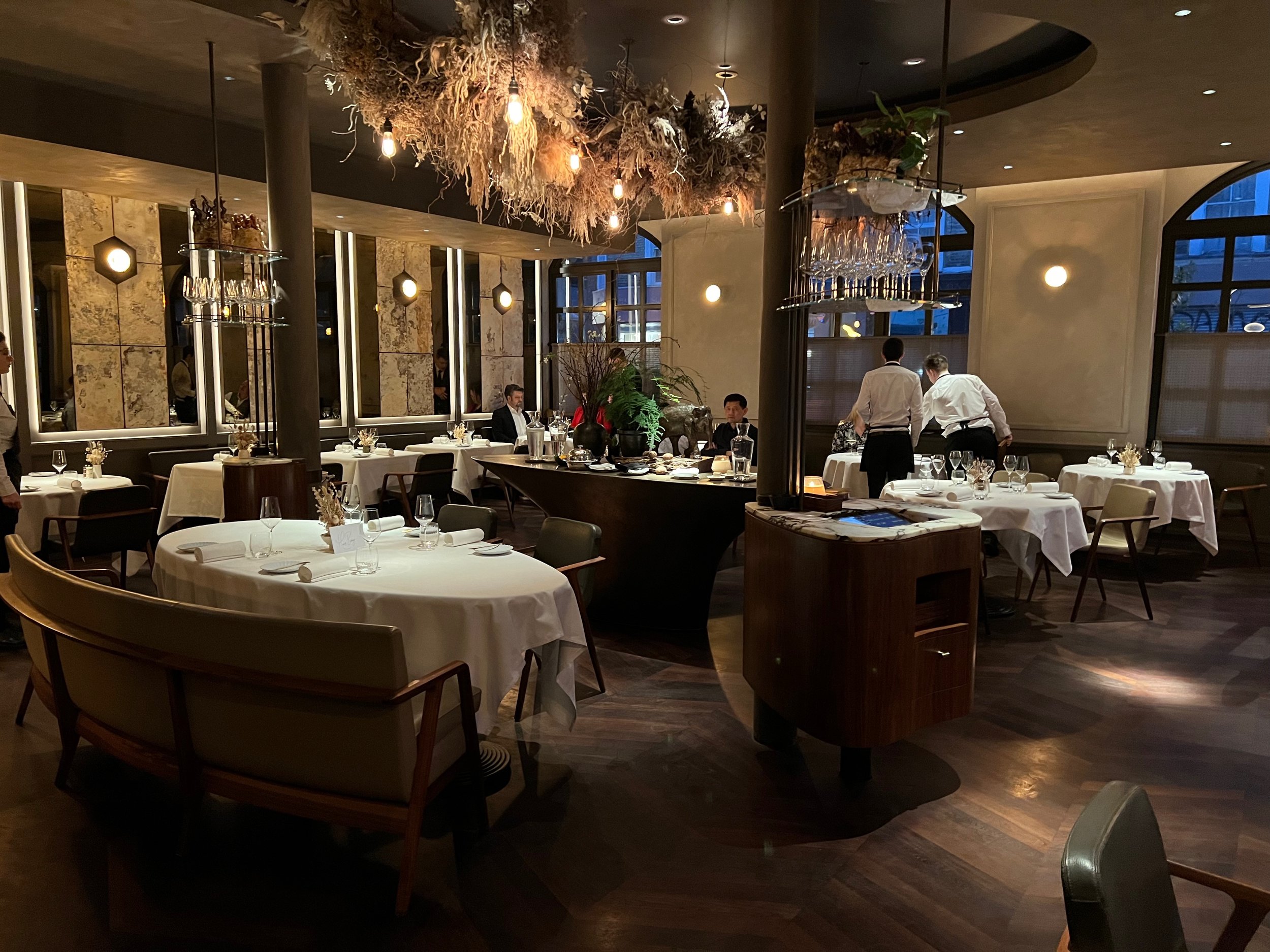 The Ledbury - Luxurious Restaurant Interiors - Nolita Harbour