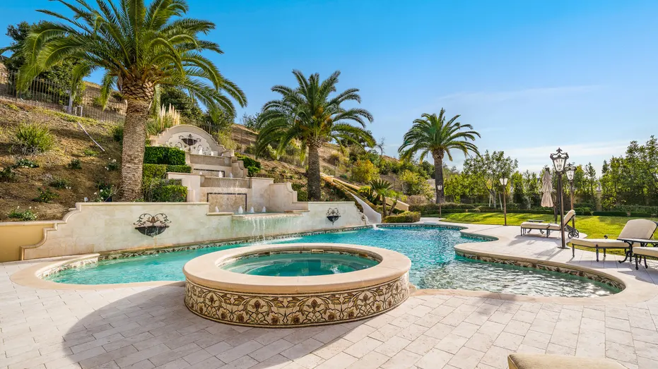 Britney Spears - Nolita Harbour